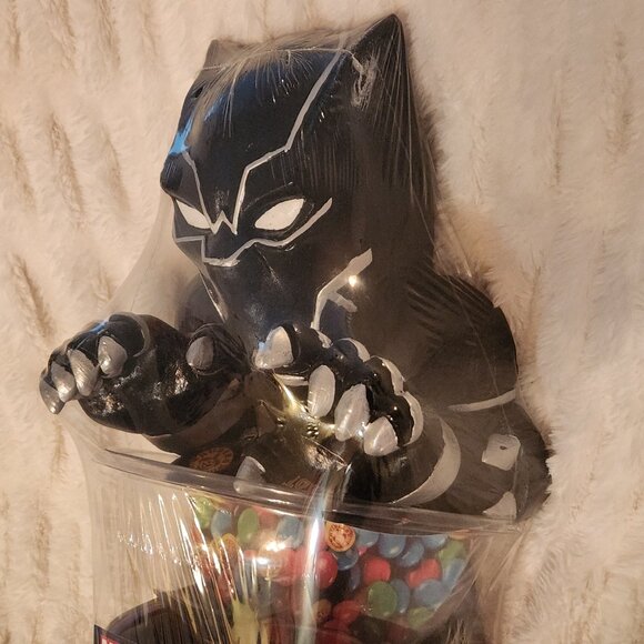 Marvel Black Panther Candy Dispenser – Superhero Collectible - Picture 5 of 15